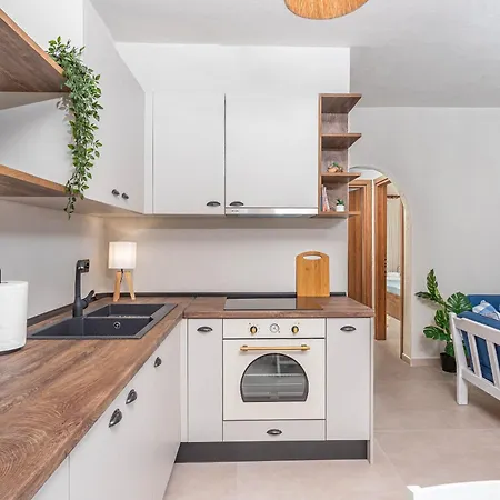 Apartment Land-sea Beach